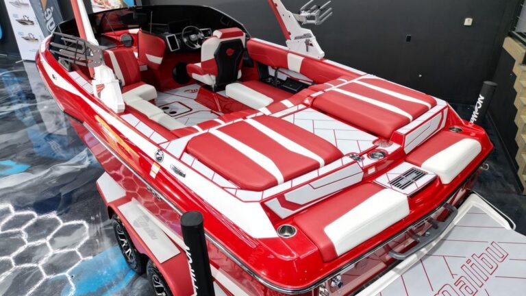 Malibu Boats 22 LSV