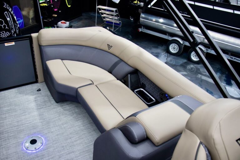 28304F52-B87A-424A-8301-CB05FA6F882F