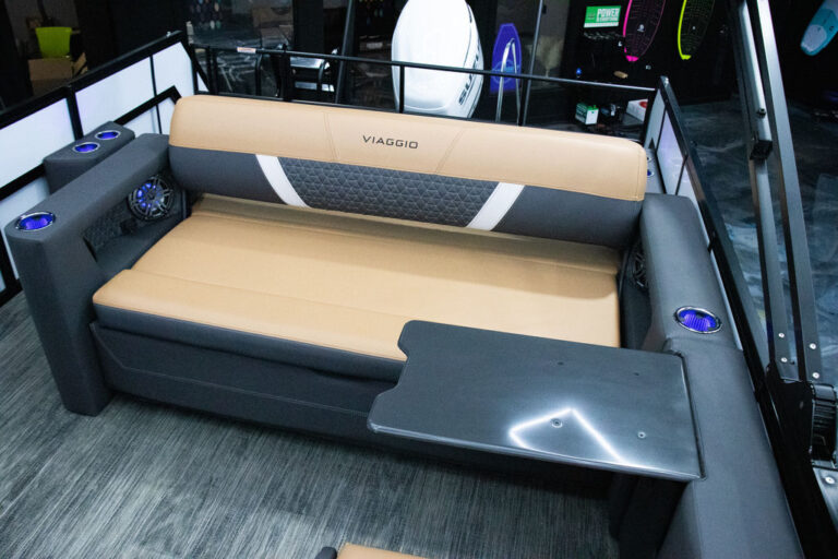 41A4A4E0-6854-4D9B-BB5B-064F53544B7E