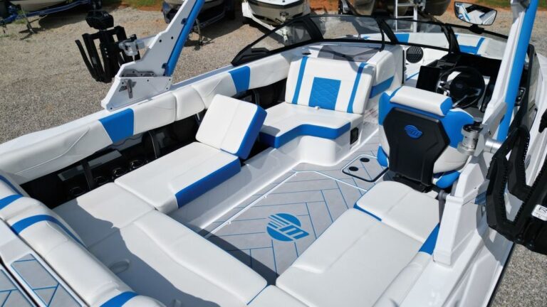 6D84FEB3-D1B7-4BC7-8162-0D9FE68829F3