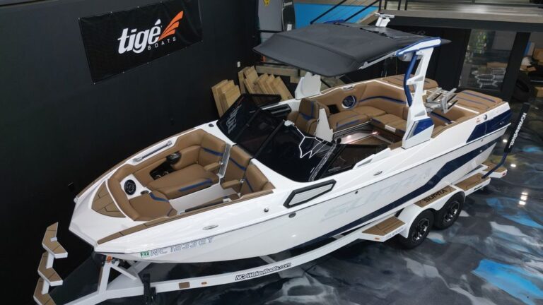 7D1E2011-A2E0-4599-B0A9-02BC966F1733