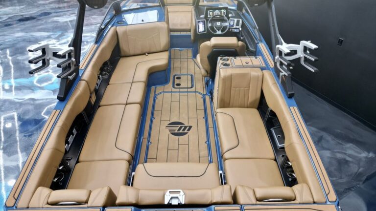 A878D427-3F2E-4EB2-AB8A-416568A58D35