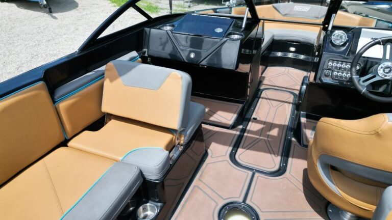 DDD81F6D-760C-4954-87CA-E34F2F6BEB38