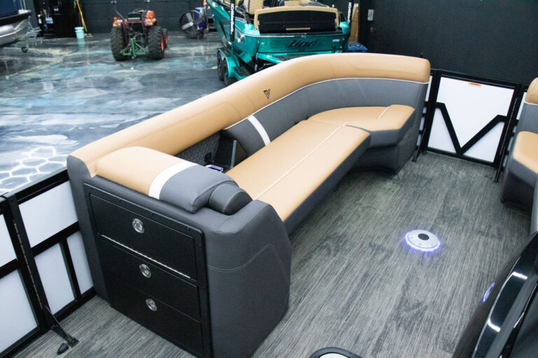 EDD931F0-9C72-4E6D-B5EF-A049C97A5179